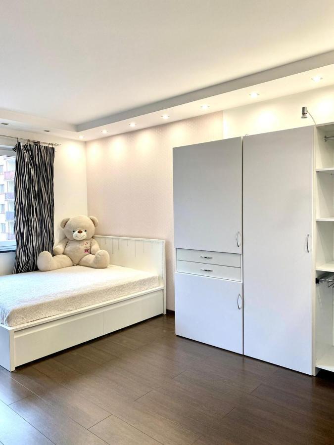 Bezagenta 2 Bedroom With Balcony Fast Wifi/Free Underground Parking Warsaw Exterior photo